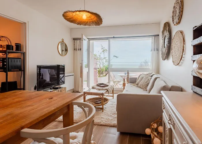 Apartment Les Flots Bleus-9 By Interhome *