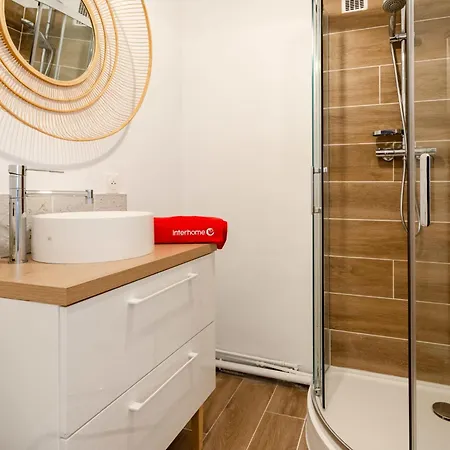 Apartment Les Flots Bleus-9 By Interhome