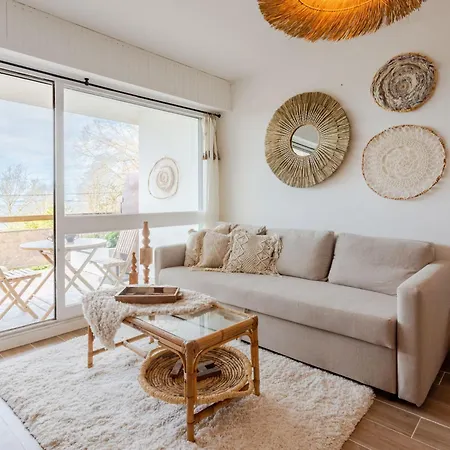 Apartment Les Flots Bleus-9 By Interhome *